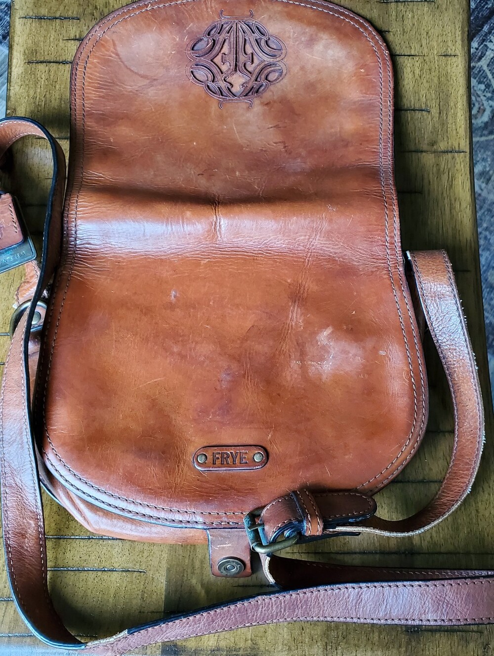 FRYE Ilana Italian Leather Saddle Bag Western Crossbody Unisex - Picture 13 of 16